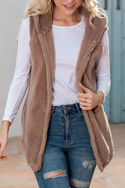 Beautifully Finished Top in a Timeless Design