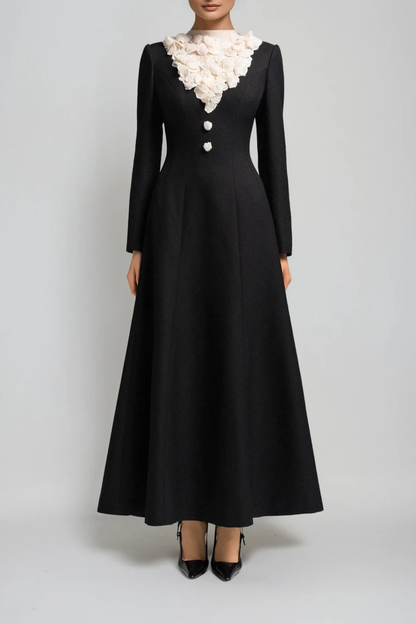 Classic Vintage Dress with a Flattering Fit