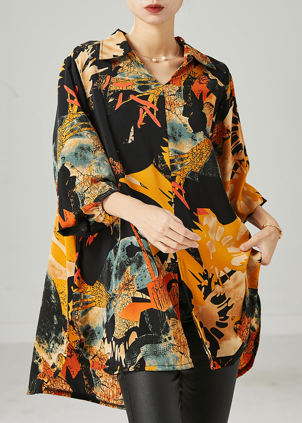Sophisticated Blouse with a Clean Classic Look