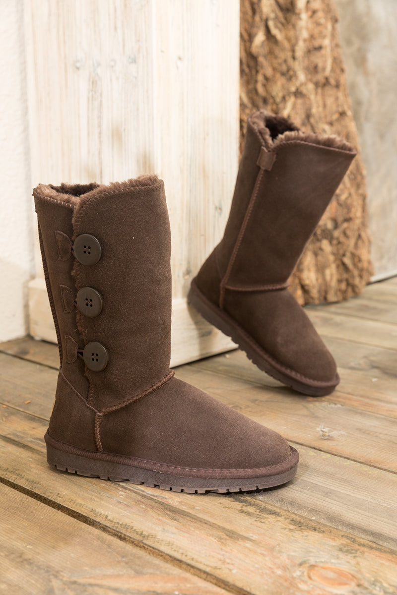Sophisticated Boots with a Clean Classic Look