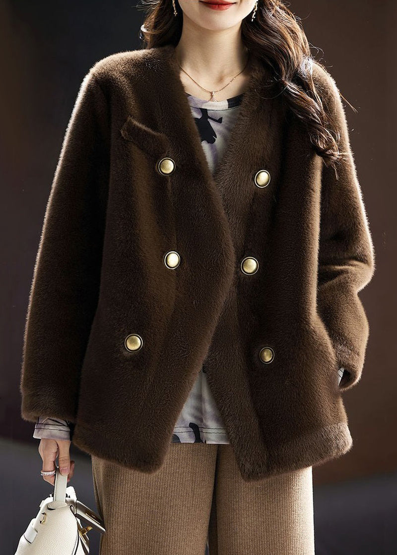Well Tailored Coat with a Graceful Silhouette