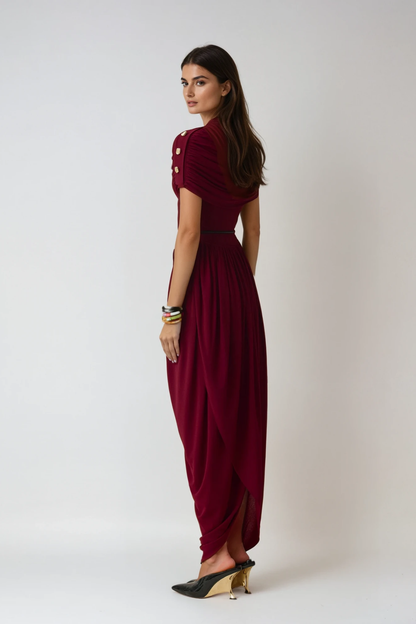 Beautifully Crafted Dress in a Classic Style