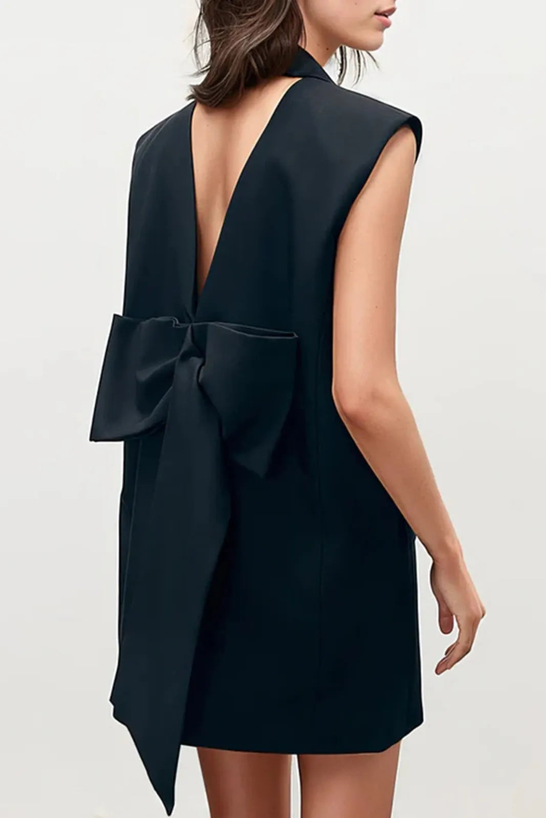 Well Tailored Garment with a Graceful Silhouette