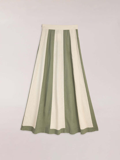 A Vintage Style Top with Delicate Timeless Details