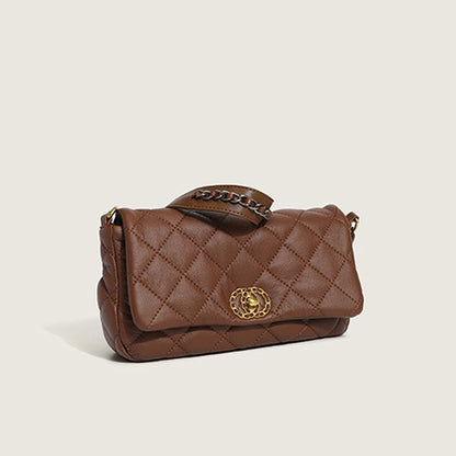 Classic Vintage Bag with a Flattering Fit