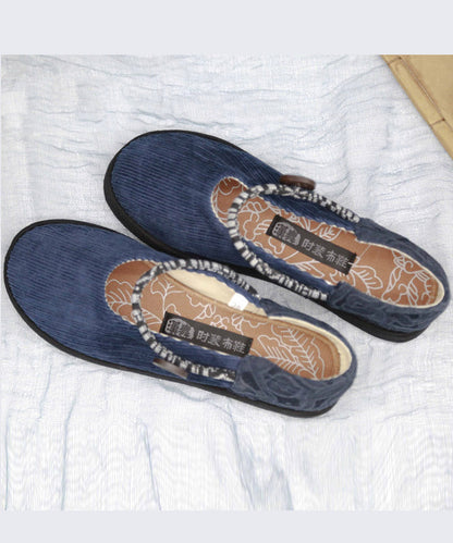 Classic Vintage Shoes with a Flattering Fit
