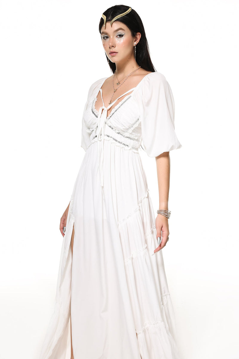 Effortlessly Elegant Dress with a Timeless Design