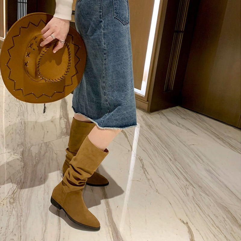 Classic Vintage Boots with a Flattering Fit