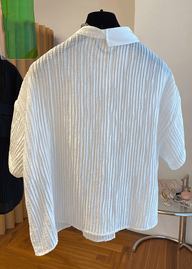 Effortlessly Elegant Blouse with a Timeless Design