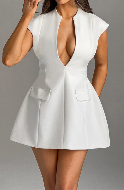 Sophisticated Dress with a Clean Classic Look