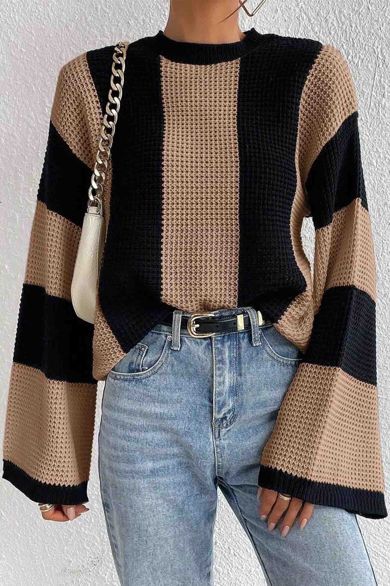 Well Tailored Sweater with a Graceful Silhouette