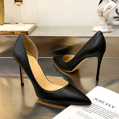 Well Tailored Heels with a Graceful Silhouette