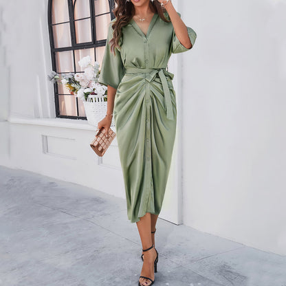 Classic Vintage Dress with a Flattering Fit