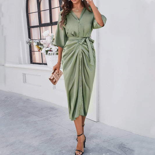 Classic Vintage Dress with a Flattering Fit
