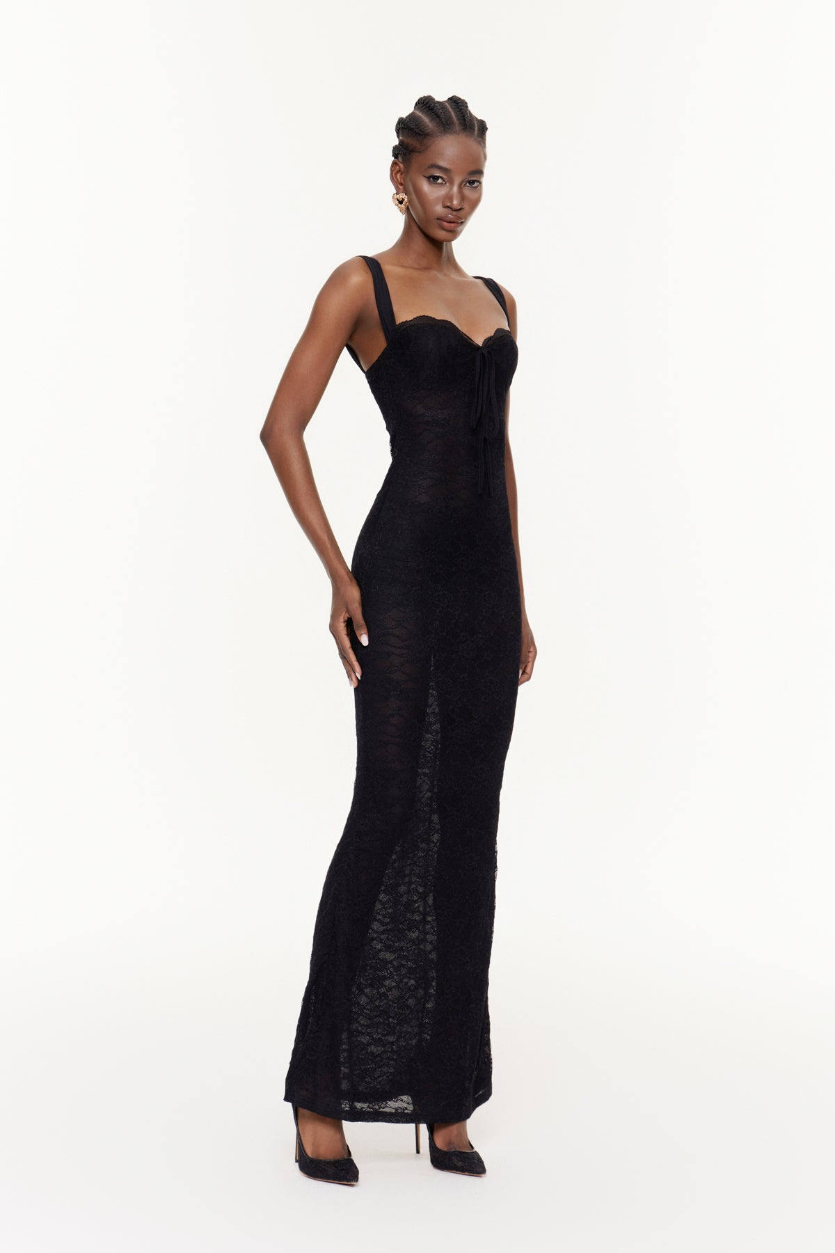 Effortlessly Elegant Dress with a Timeless Design