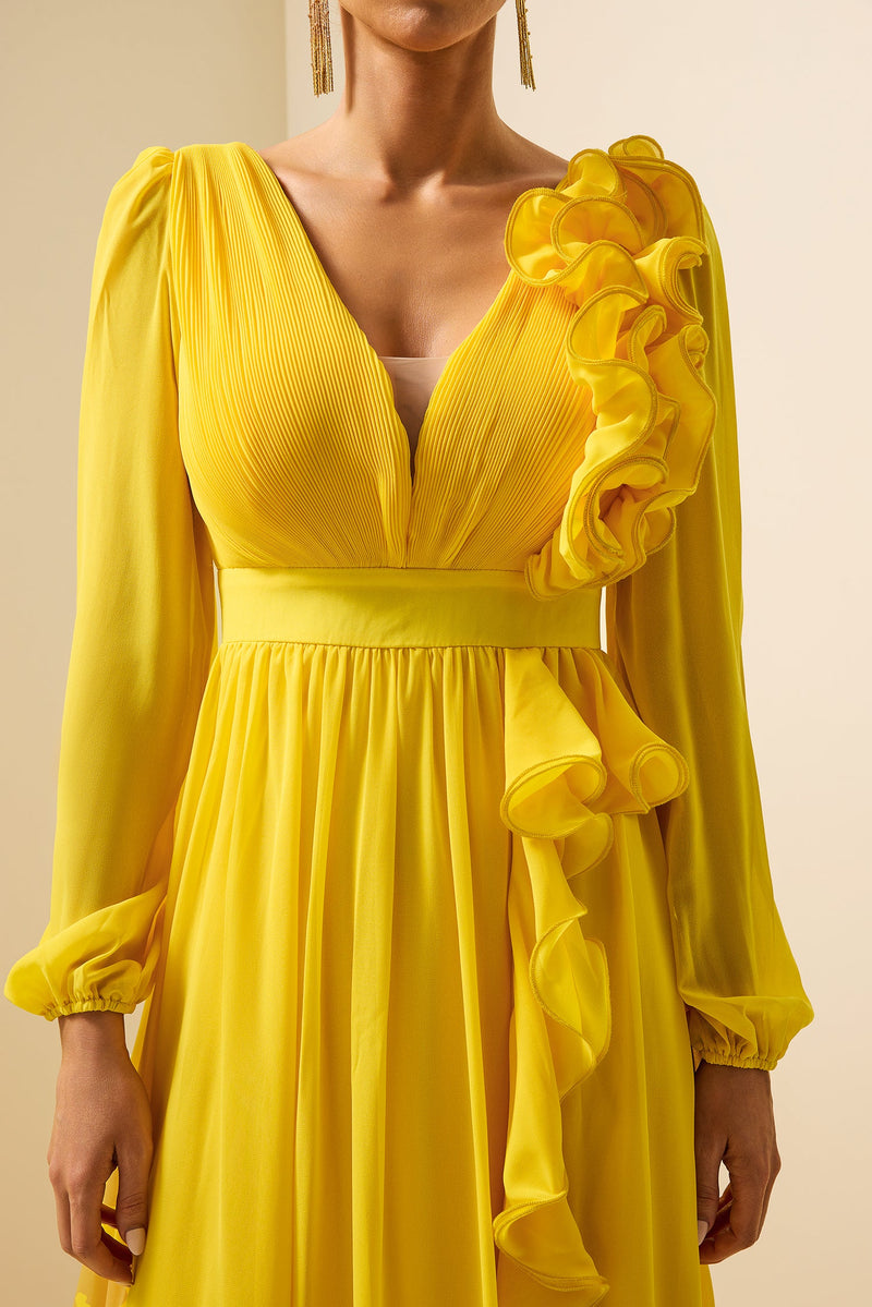 Polished Dress with an Effortless Classic Look