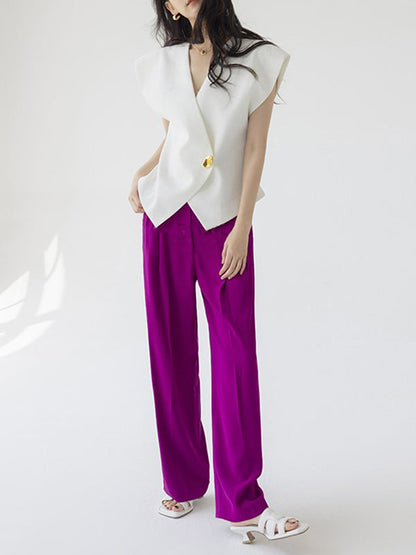 Effortlessly Elegant Top with a Timeless Design