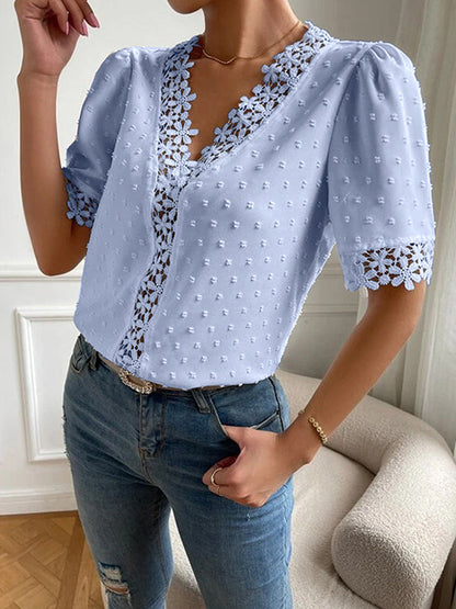 Sophisticated Blouse with a Clean Classic Look