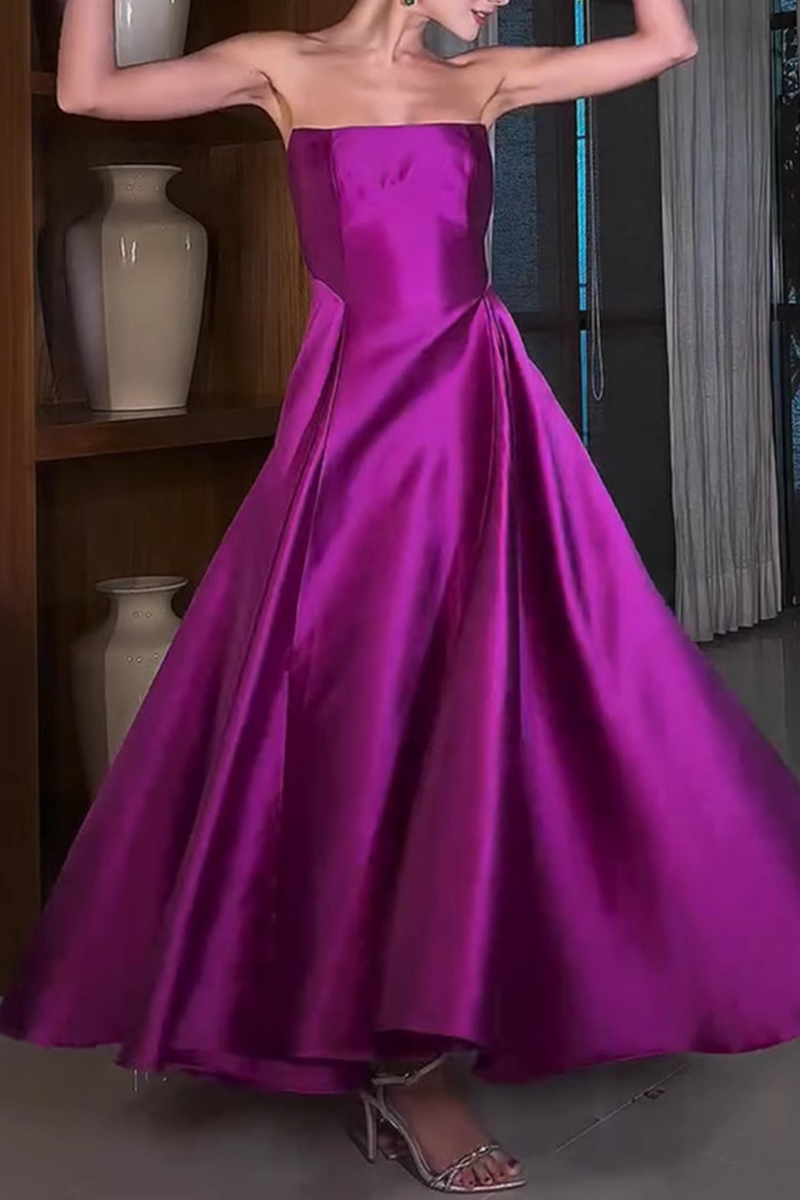 Beautifully Finished Dress in a Timeless Design