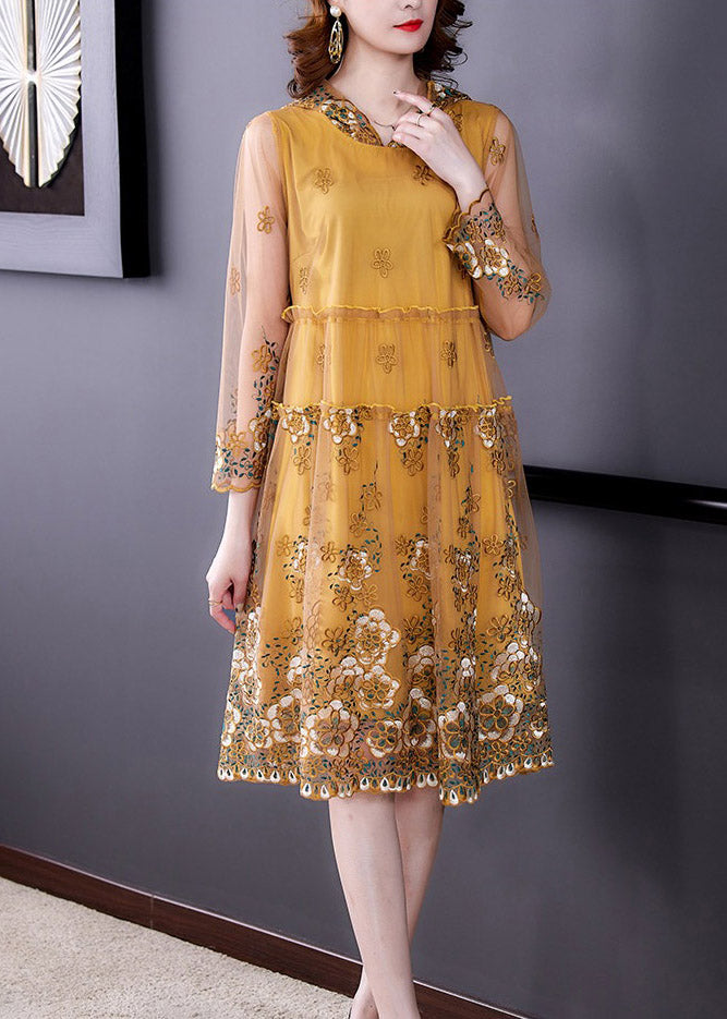 Well Tailored Dress with a Graceful Silhouette