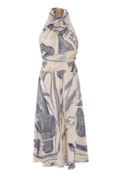 Beautifully Finished Dress in a Timeless Design