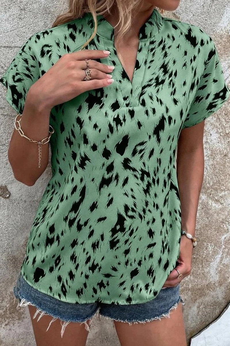 Classic Vintage & Enduringly Stylish Top