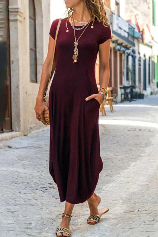 Well Tailored Dress with a Graceful Silhouette