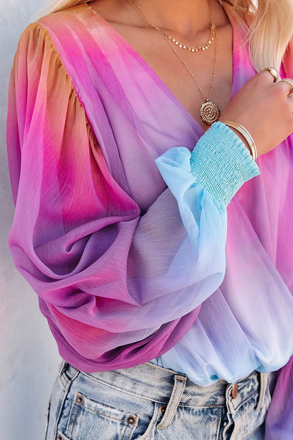 Well Tailored Blouse with a Graceful Silhouette