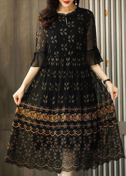 Beautifully Crafted Dress in a Classic Style