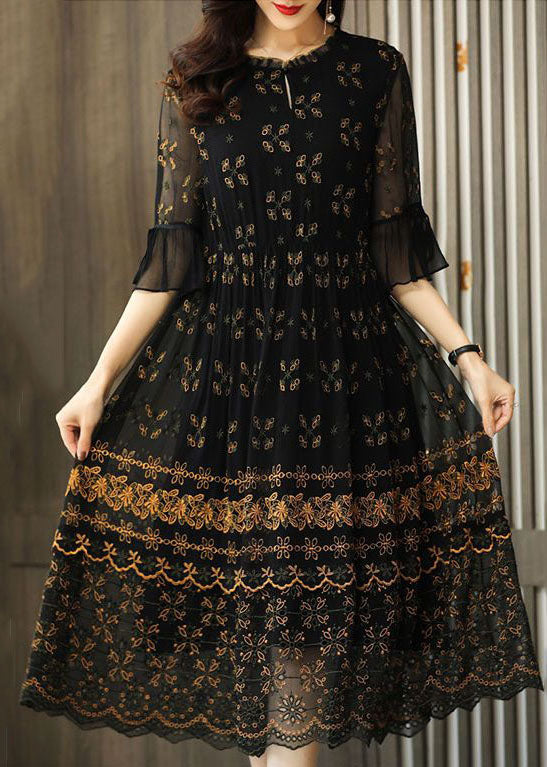 Beautifully Crafted Dress in a Classic Style