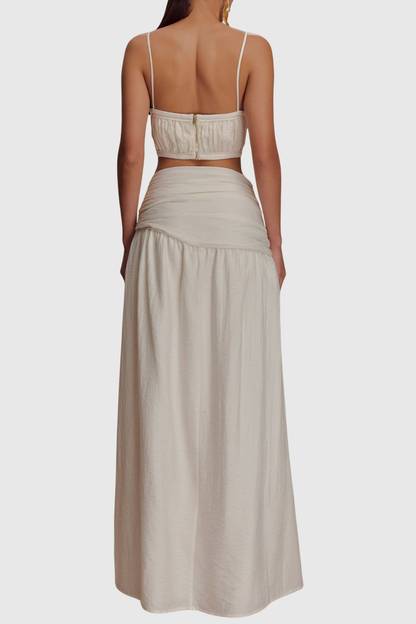Well Tailored Top with a Graceful Silhouette