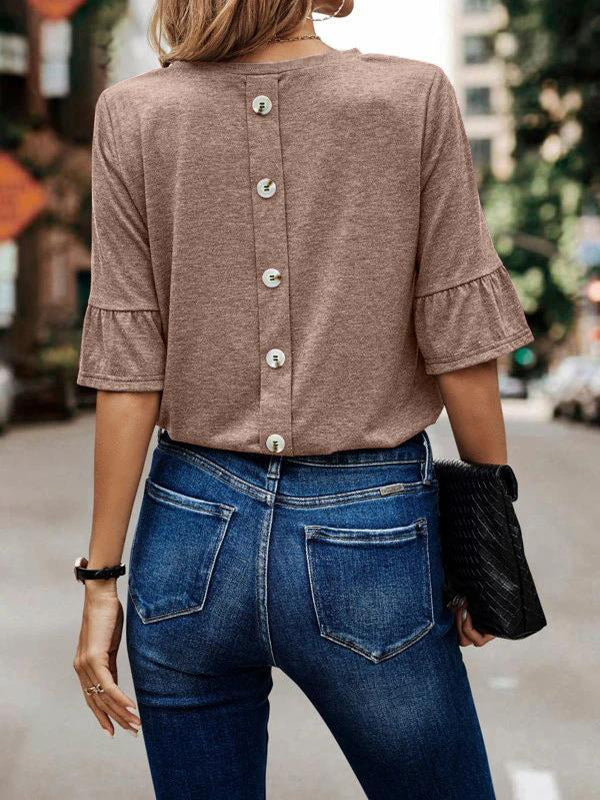 Classic Vintage T-Shirt with a Flattering Fit