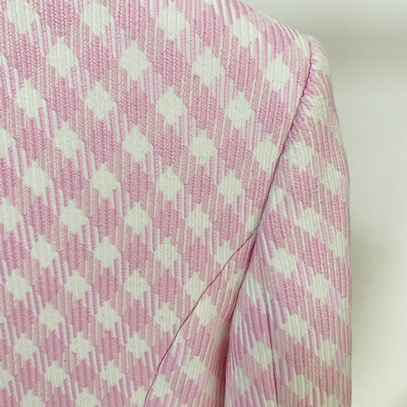 Sophisticated Garment with a Clean Classic Look