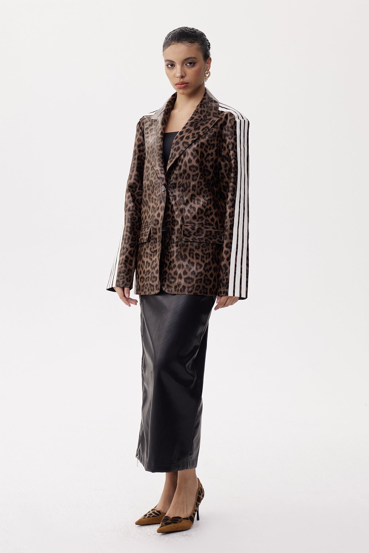 Well Tailored Garment with a Graceful Silhouette