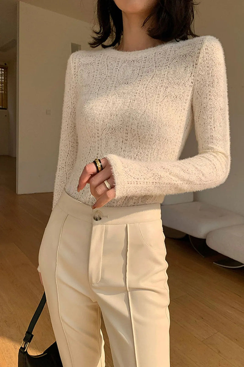 Effortlessly Elegant Top with a Timeless Design