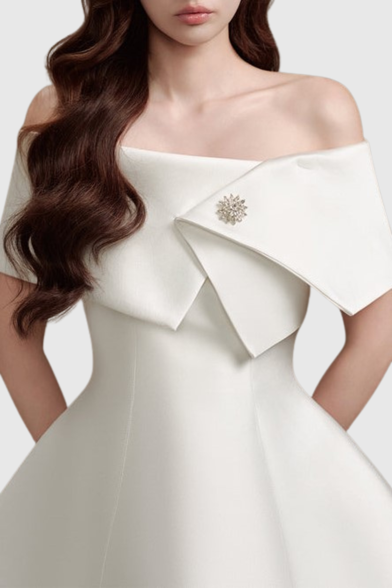Gracefully Styled Dress for Any Occasion
