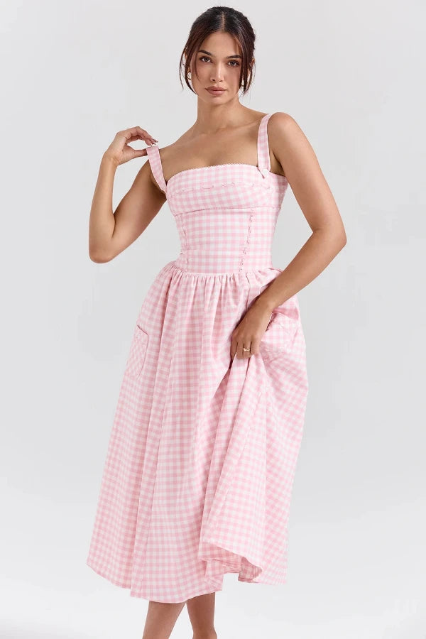 Sophisticated Dress with a Clean Classic Look