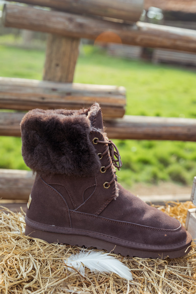 Gracefully Styled Boots for Any Occasion