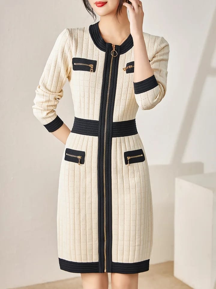 Classic Vintage Dress with a Flattering Fit