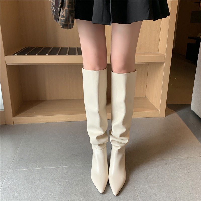 Gracefully Styled Boots for Any Occasion