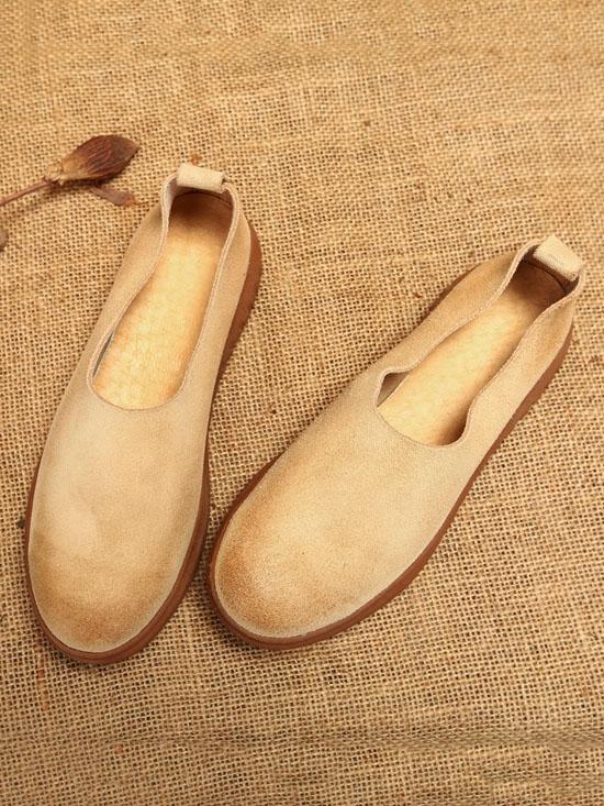 A Vintage Style Shoes with Delicate Timeless Details