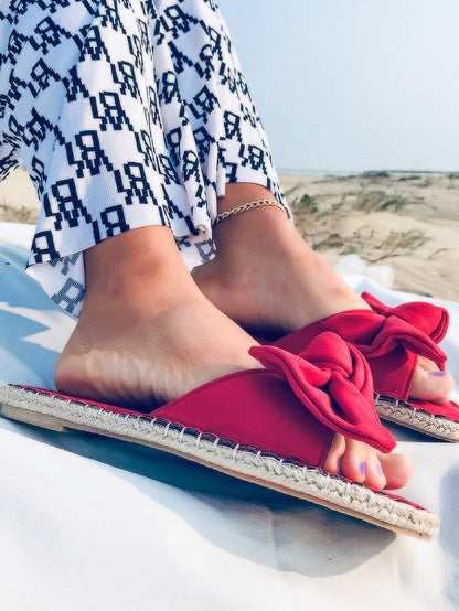 Beautifully Crafted Sandals in a Classic Style