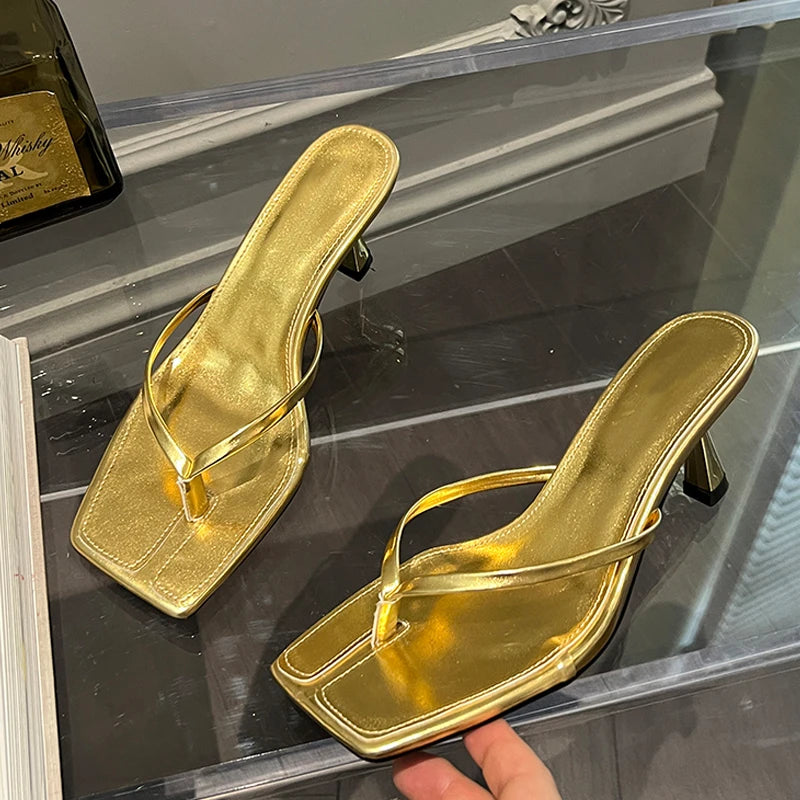 Well Tailored Heels with a Graceful Silhouette
