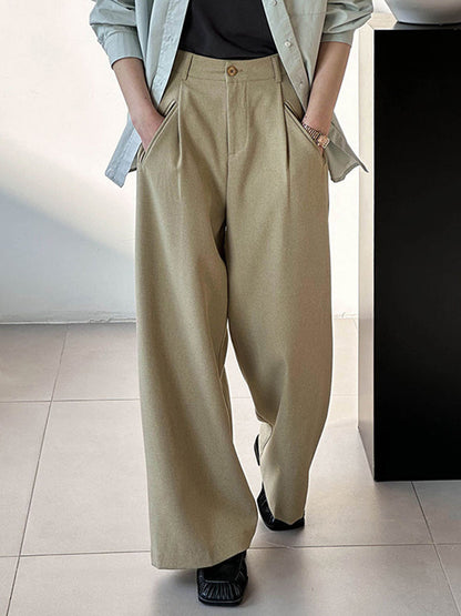 Well Tailored Pants with a Graceful Silhouette