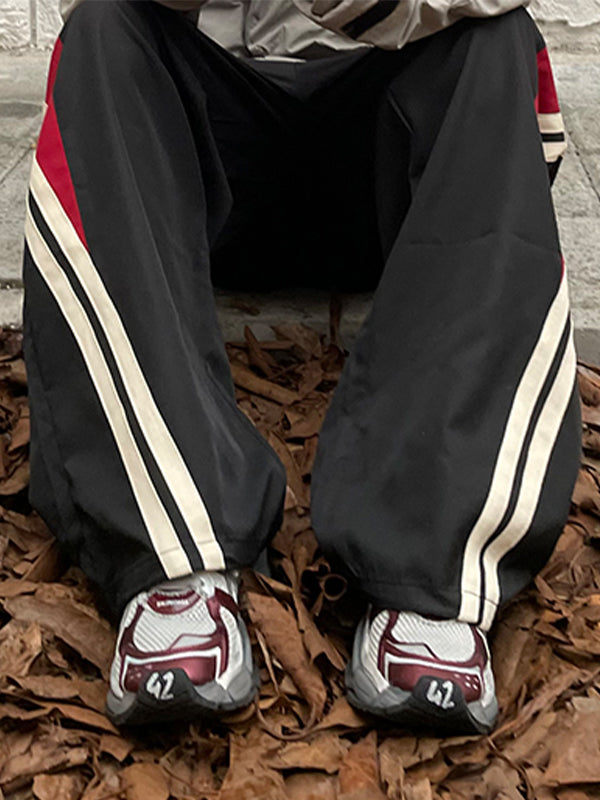 Effortlessly Elegant Pants with a Timeless Design