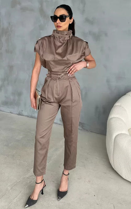 Effortlessly Elegant Garment with a Timeless Design