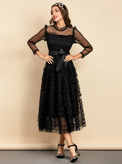 Effortlessly Elegant Dress with a Timeless Design