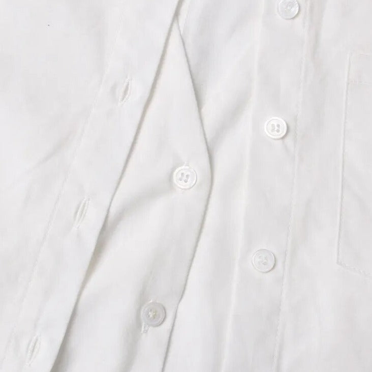 Well Tailored Shirt with a Graceful Silhouette