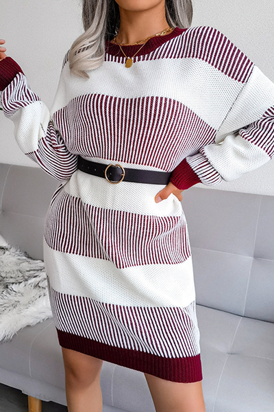 Classic Vintage Sweater with a Flattering Fit