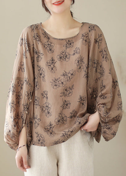 Classic Vintage Shirt with a Flattering Fit